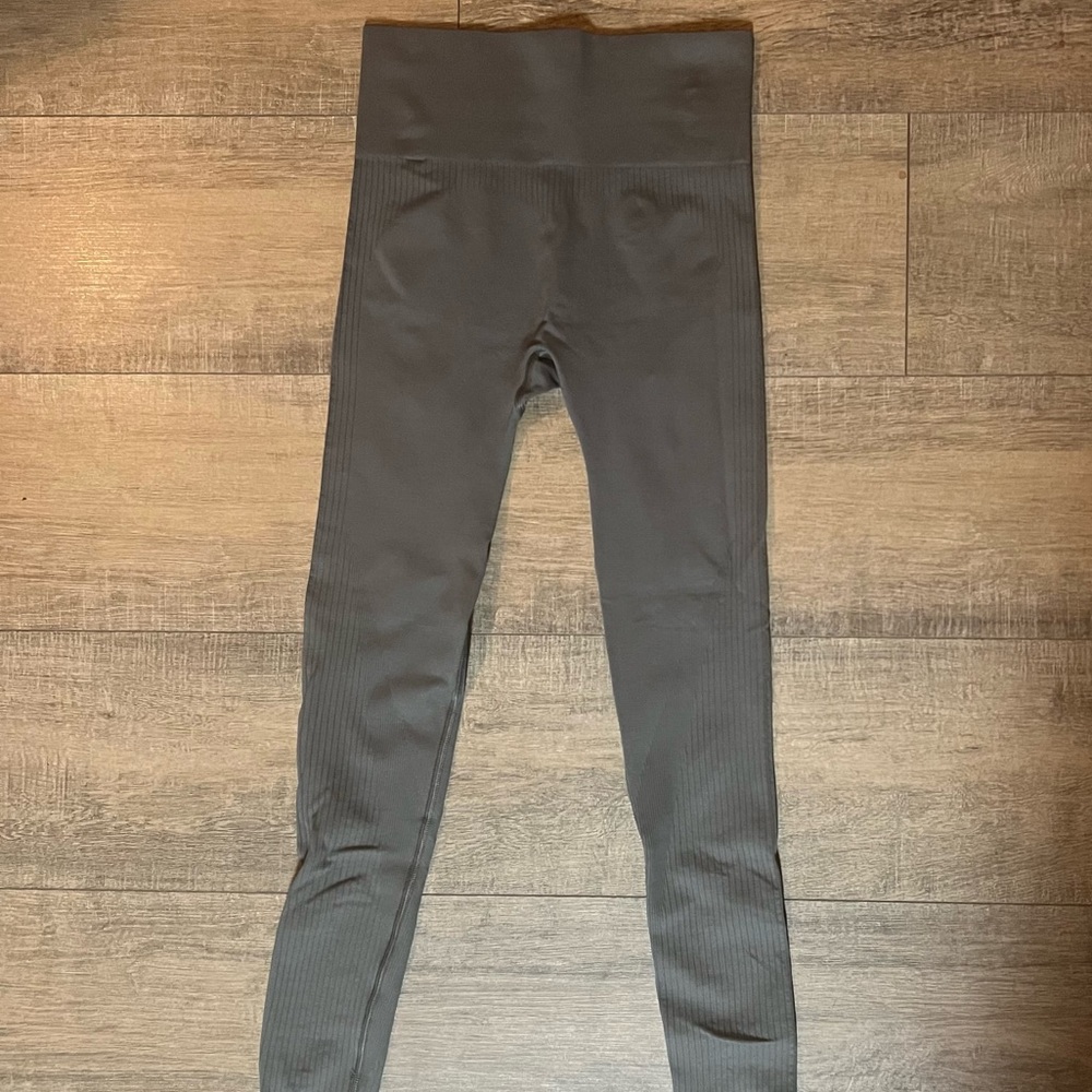 Hollister leggings